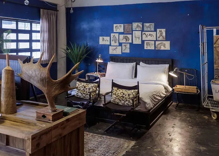 The Mustang Nero Hotel